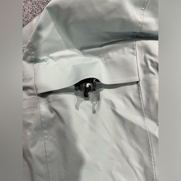 ORVIS women’s ultralight storm rain jacket | XL | lake blue/ fresh air - Picture 7 of 9